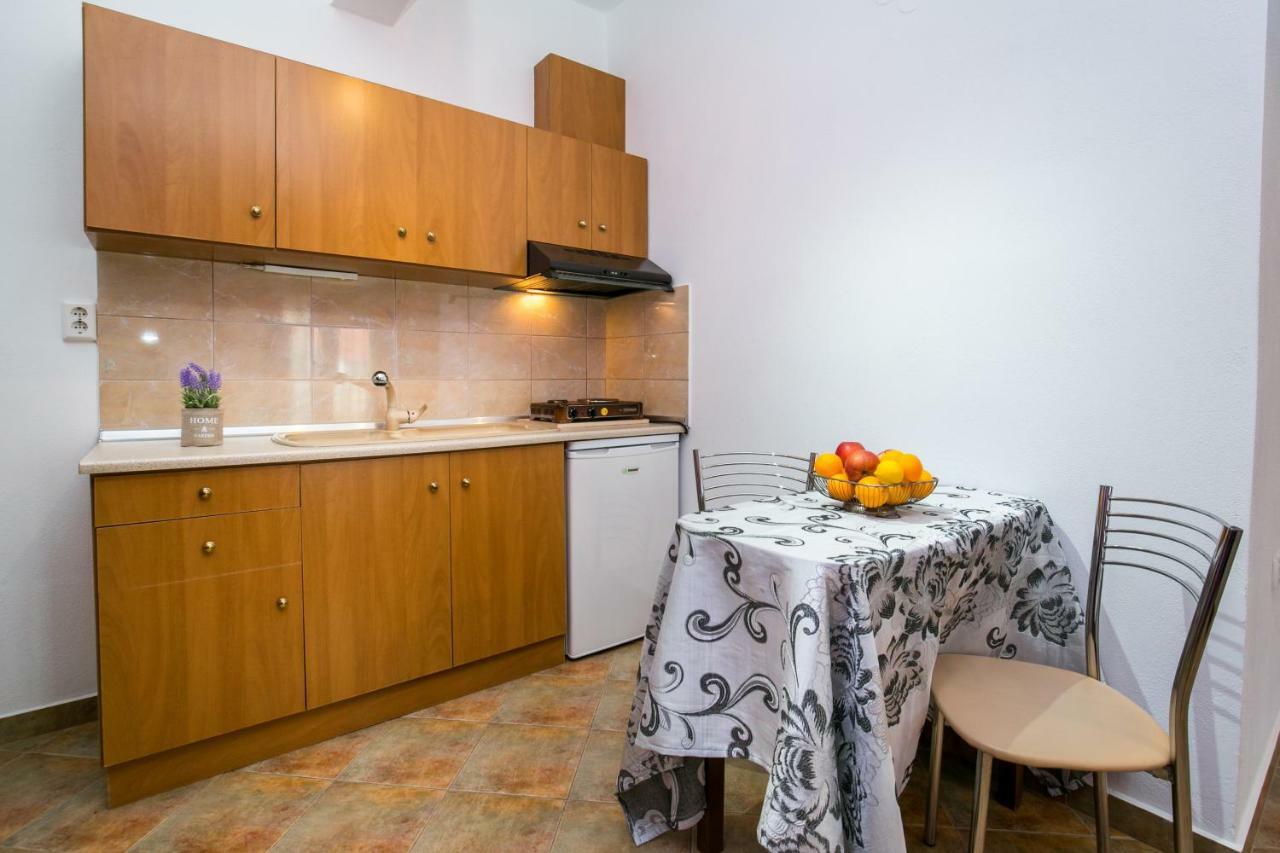 Studios Anastasios Потос Экстерьер фото