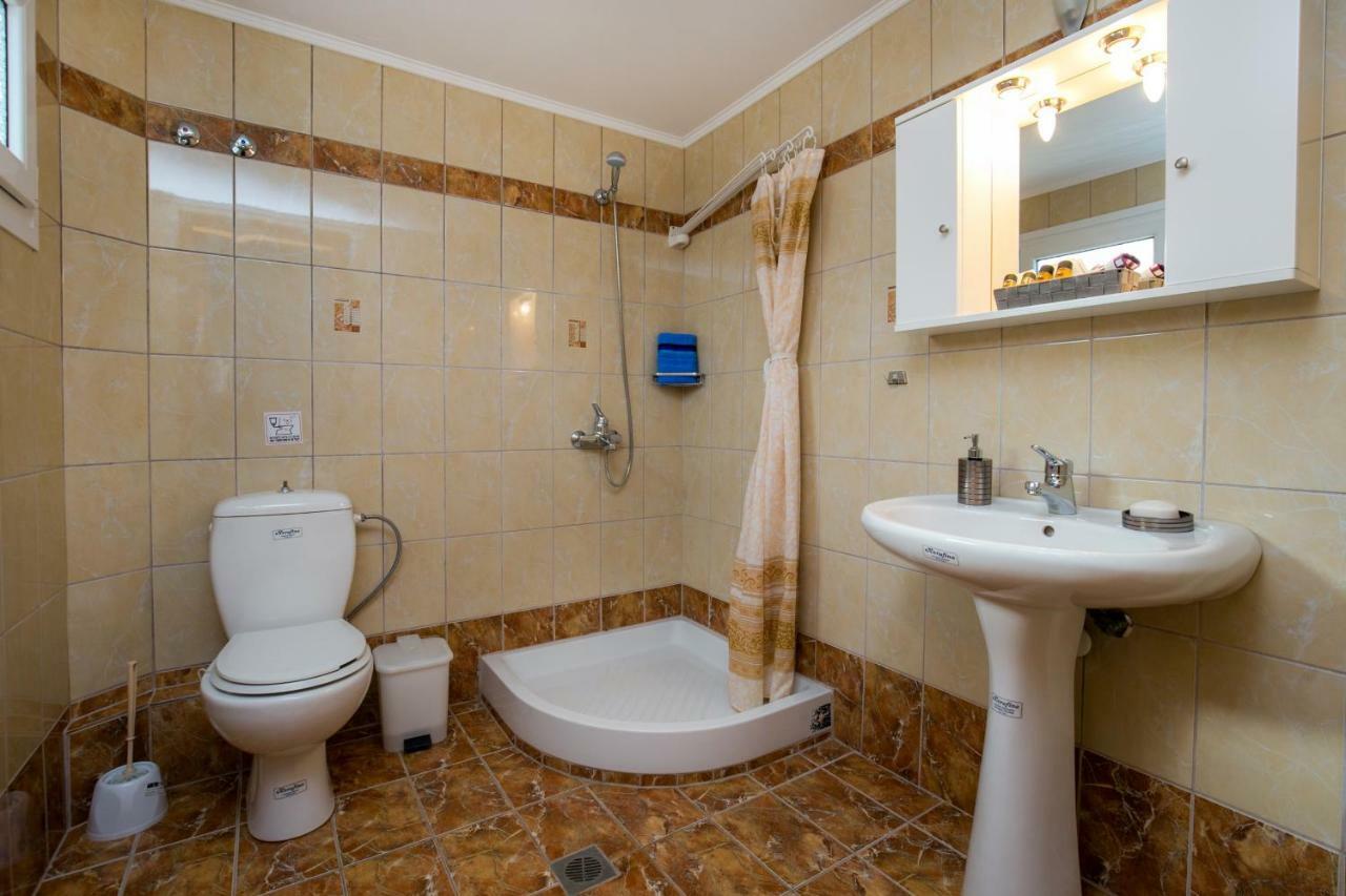 Studios Anastasios Потос Экстерьер фото